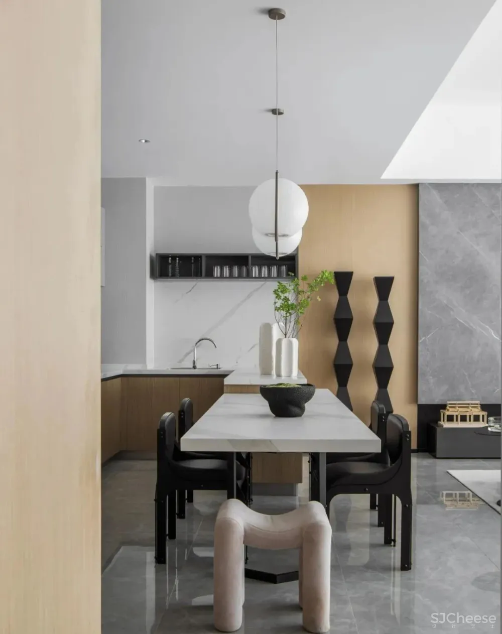 孟也新作 三亚东岸CBD「融创新闻中心」两套奢阔艺术样板房设计