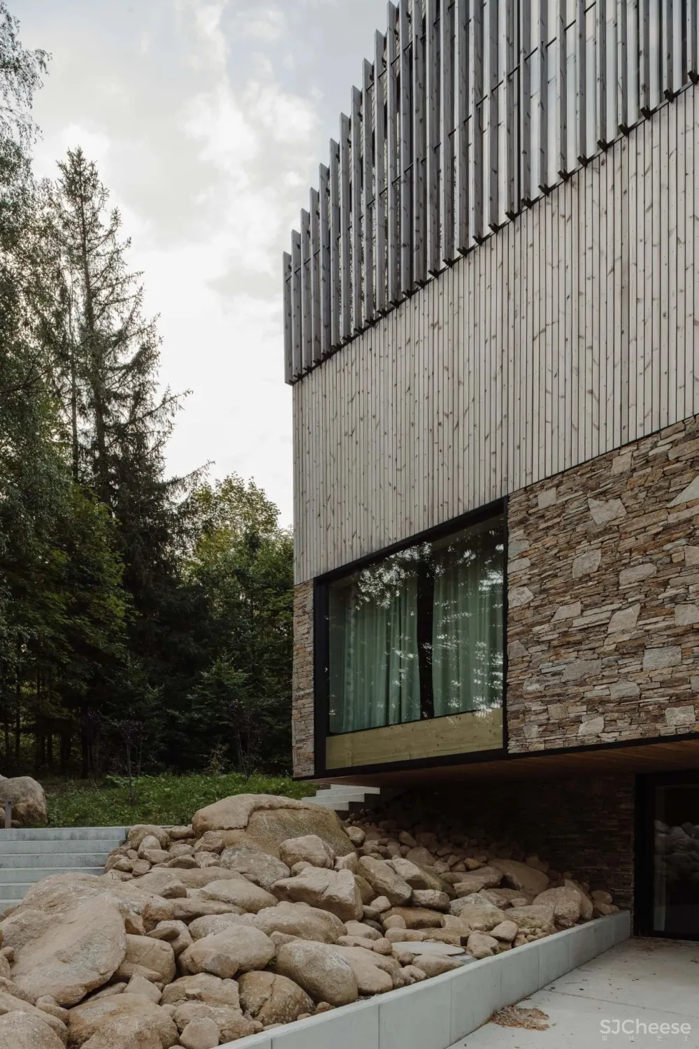 混凝土加木结构的公寓式民宿,混搭乡建必有亮点!