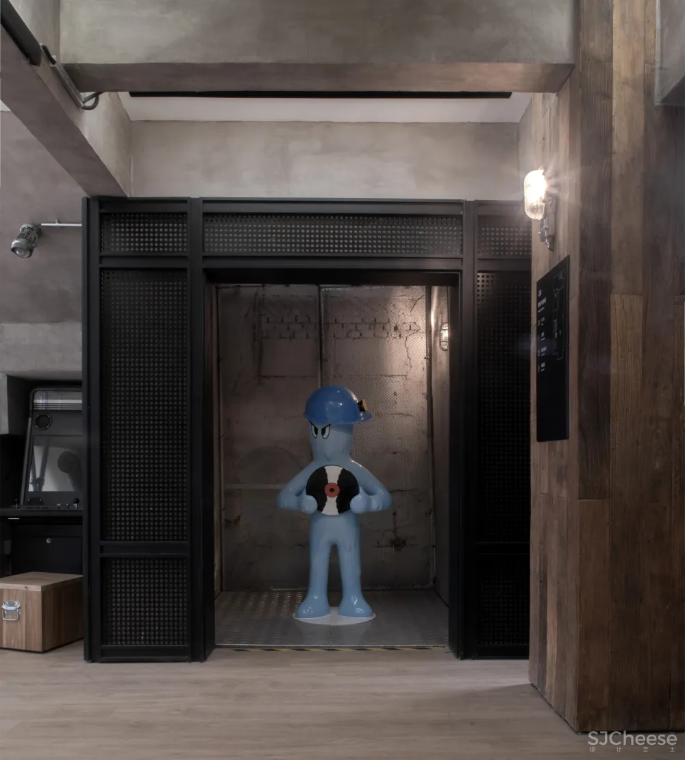 外物 × COZMINE集合店:The world is mine.