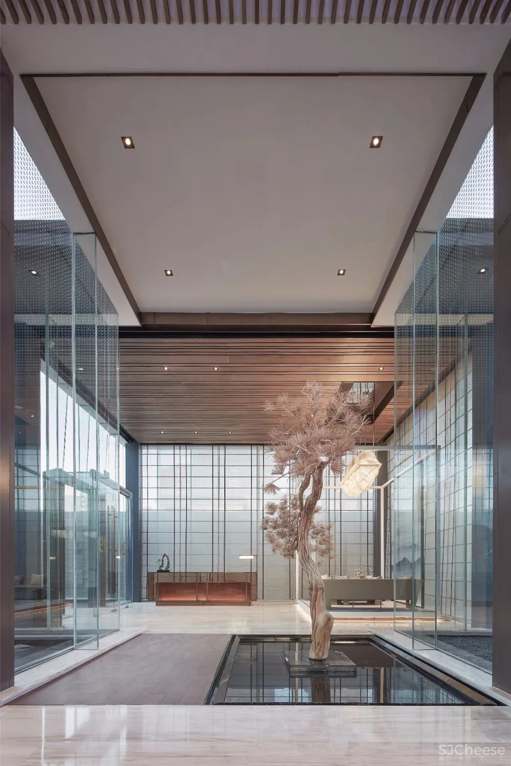 凌子达新作 山水相依,游园惊梦