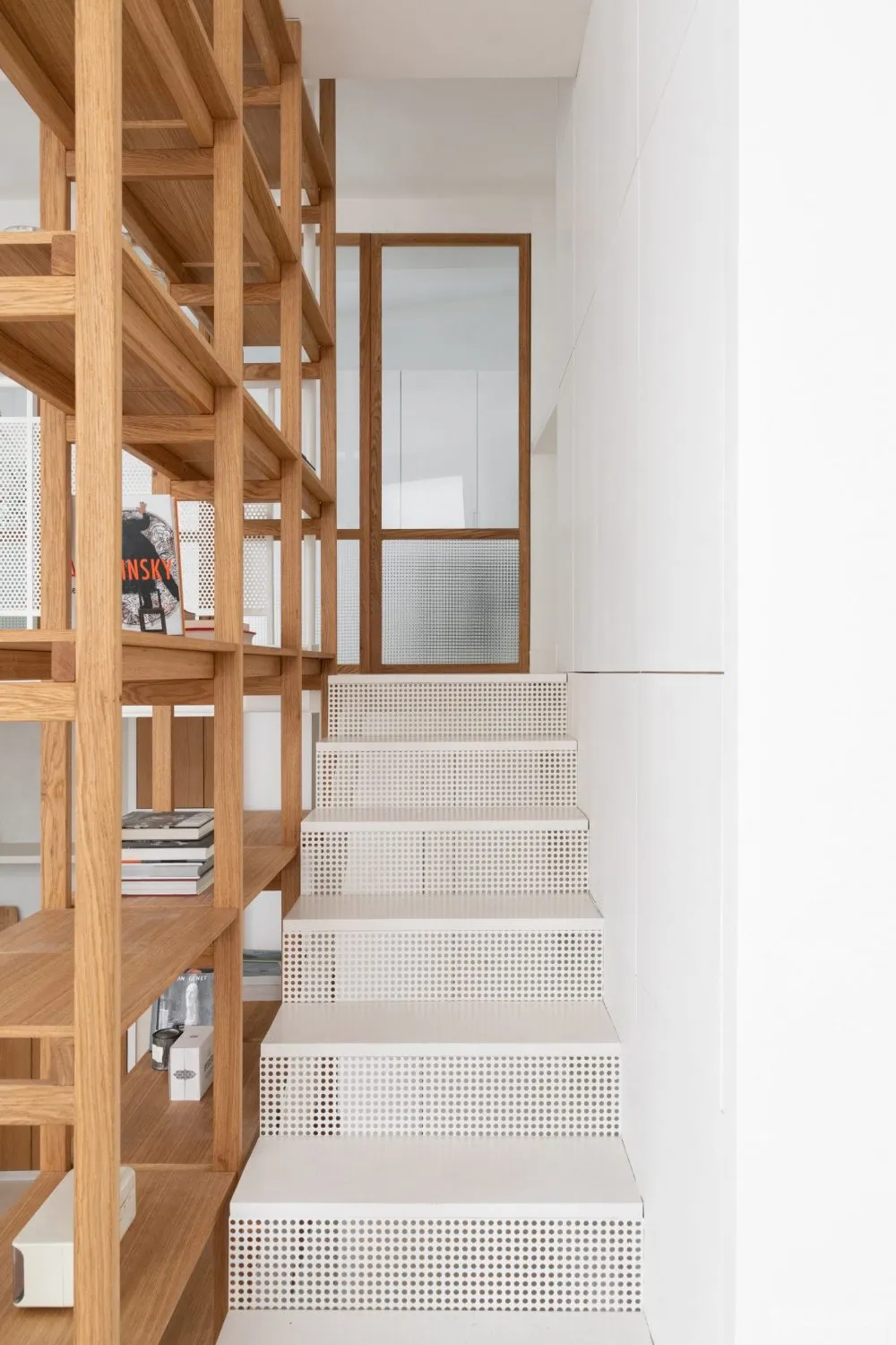 92㎡ 简约 LOFT,玻璃隔断让空间更通透