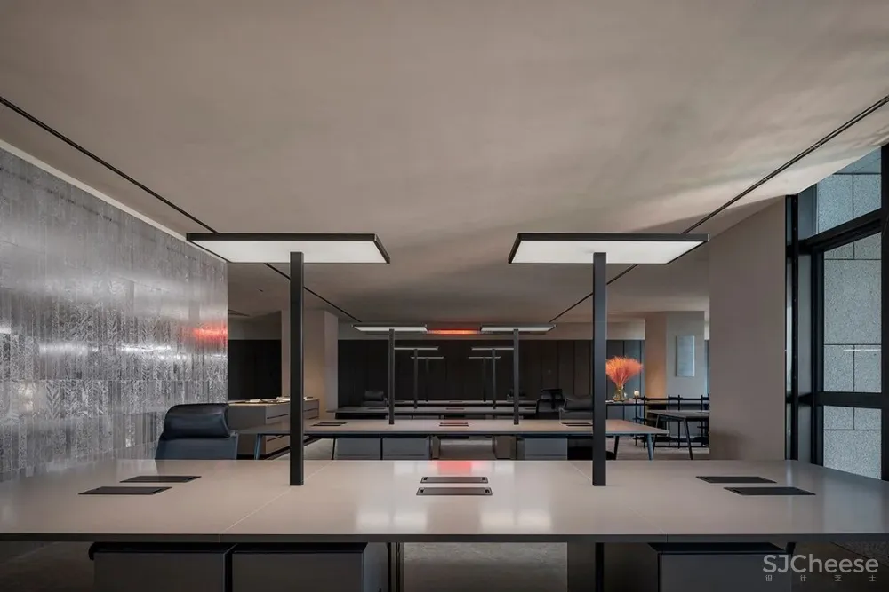 TOMO 東木筑造 趣味、怪诞、未知,次时代的虚拟世界