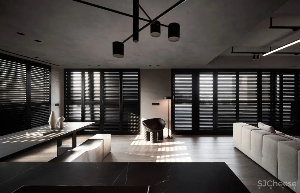 105㎡冷酷黑私宅,年轻人大胆追求前卫之家! 新澄设计