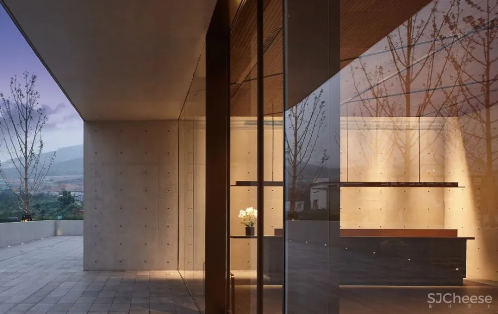 地产界“黑马” 看郑州如何引领中原豪宅新风向!