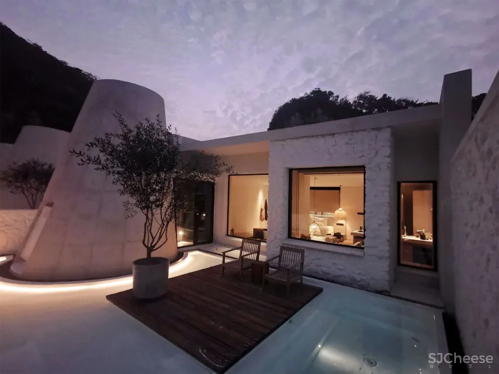 张雷新作 南京深坑酒店—矿坑石料雕琢的美学空间,是酒店也是美术馆