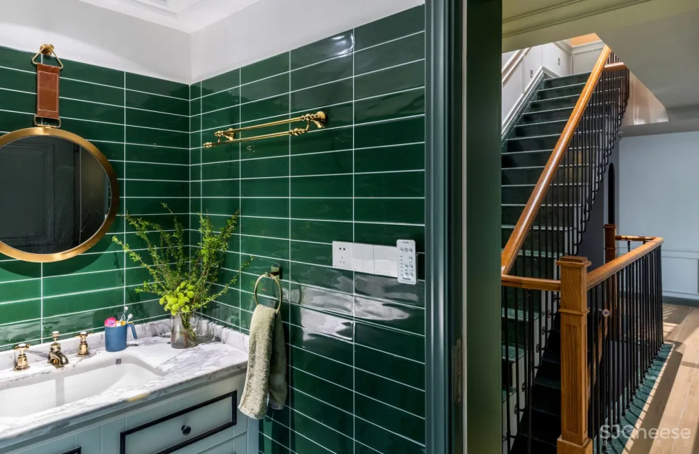 人美家更时髦,这个圣诞,邂逅一场“红配绿”