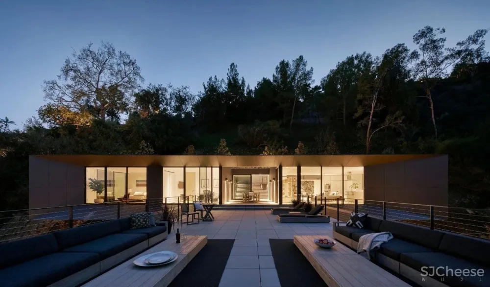 Montalba Architects 新作 390㎡现代风格半山豪宅