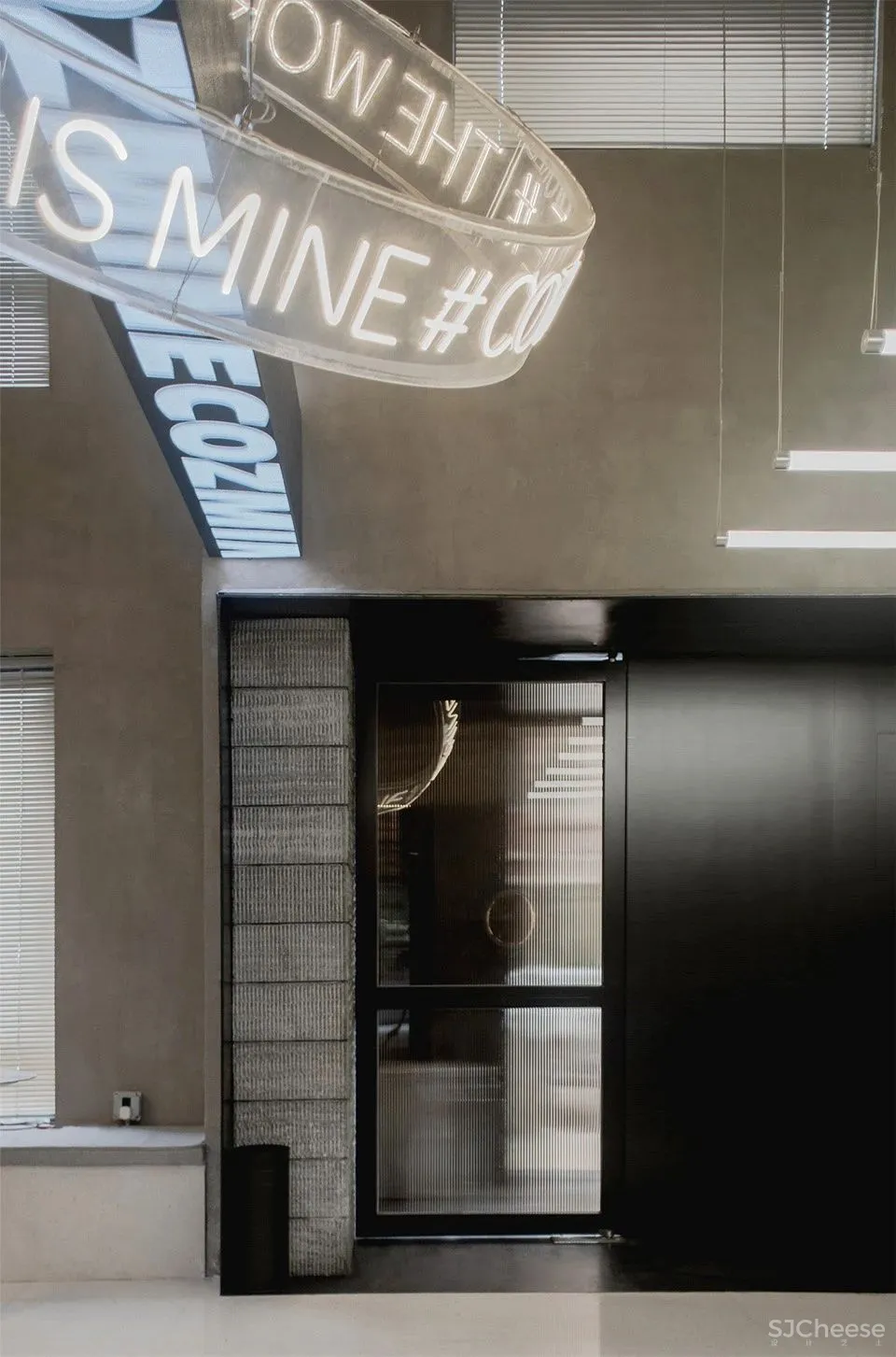 在矿井中发掘有趣的事物 武汉 COZMINE线下集合店 外物 WHY WOULD