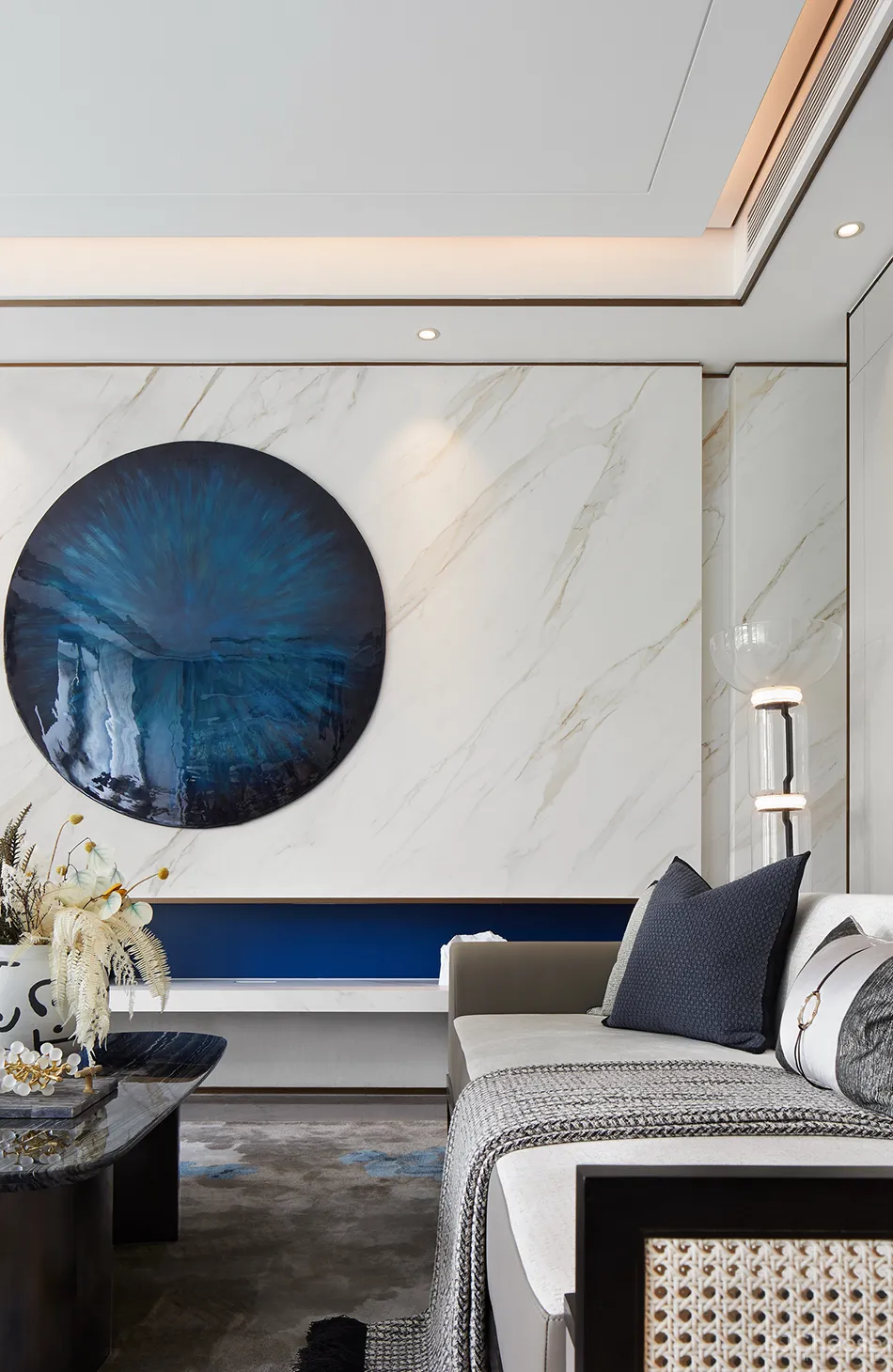 岳蒙:一抹幽蓝,韵染留白!