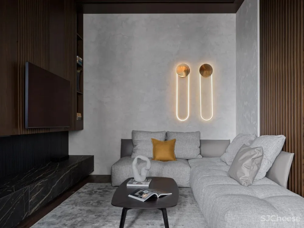 DE-DE新作 95m²简约私宅，大理石与原木的和谐