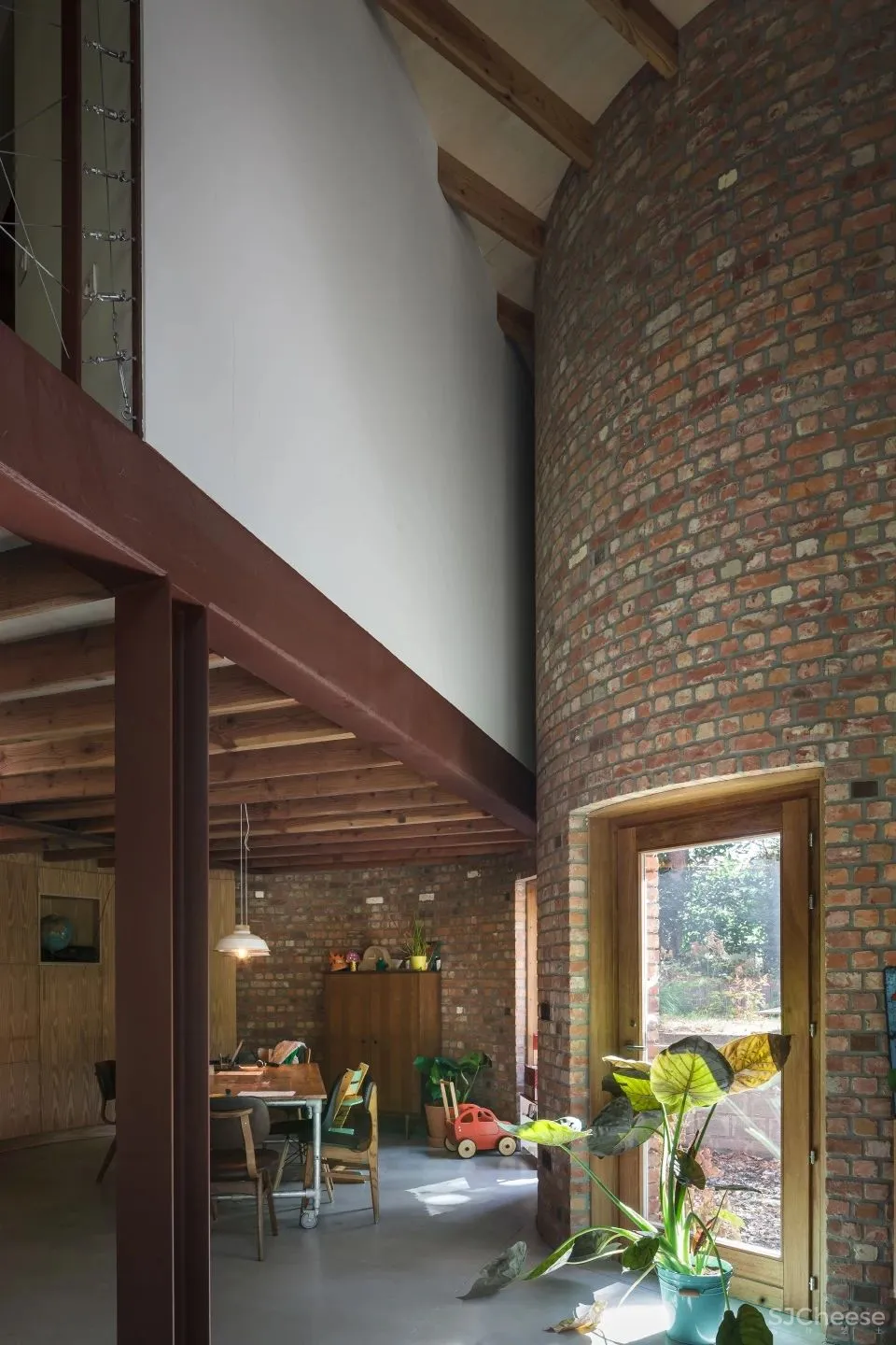 新作 再利用砖创造曲面外壳 gjG住宅 BLAF architecten