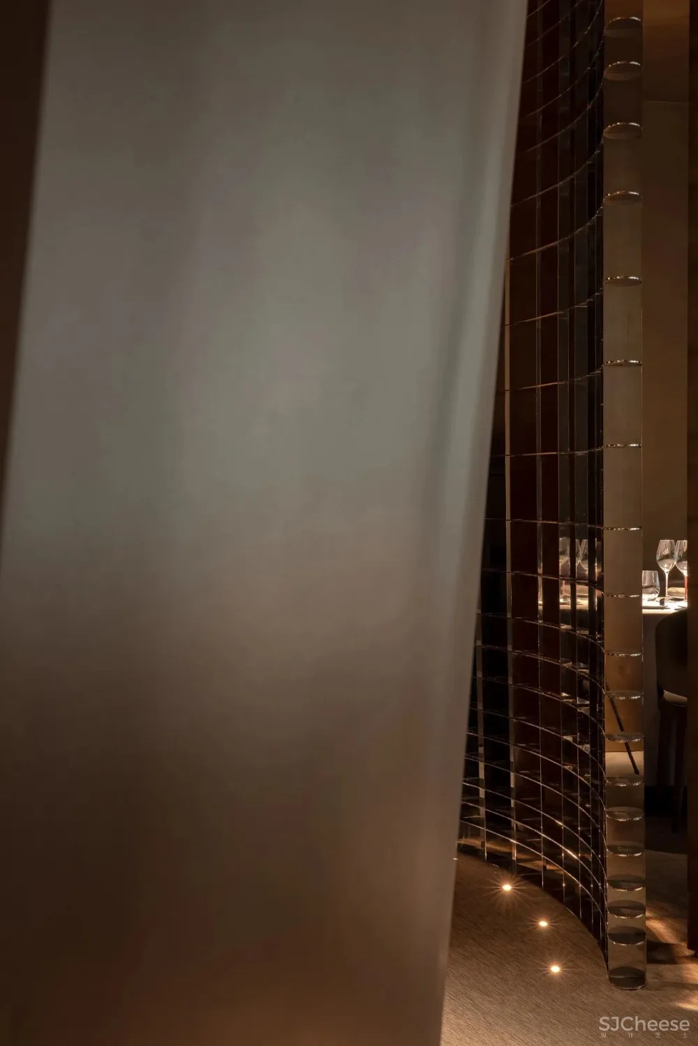 谢培河 隐藏在都市心脏的当代诗意