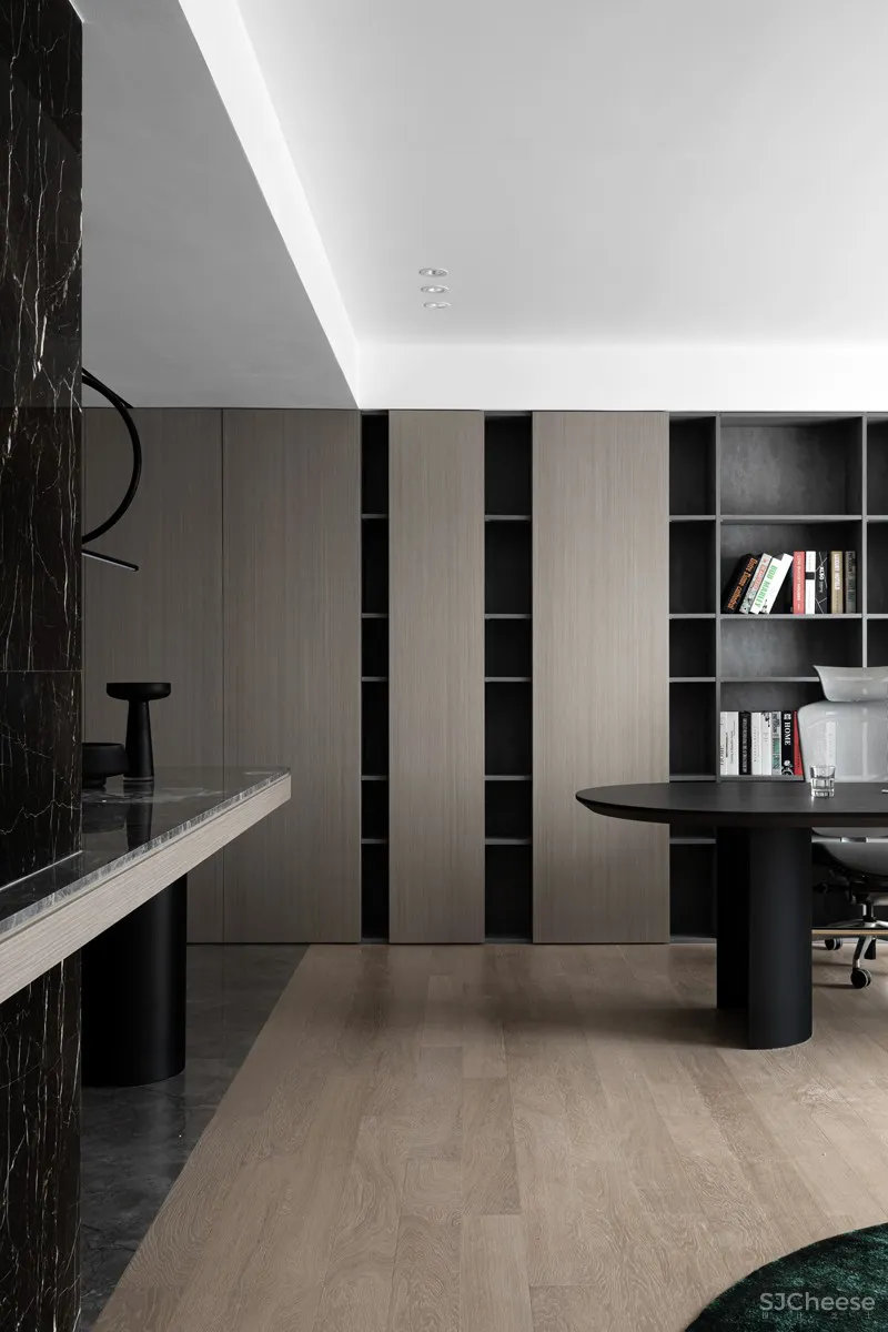 270㎡顶跃私宅,悬浮式楼梯,超有范!