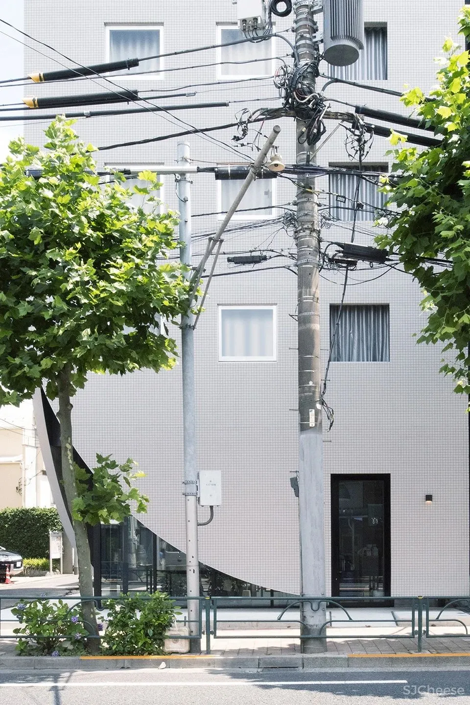 从酒店到公寓的职能转换 东京 灯塔公寓 YSLA architects