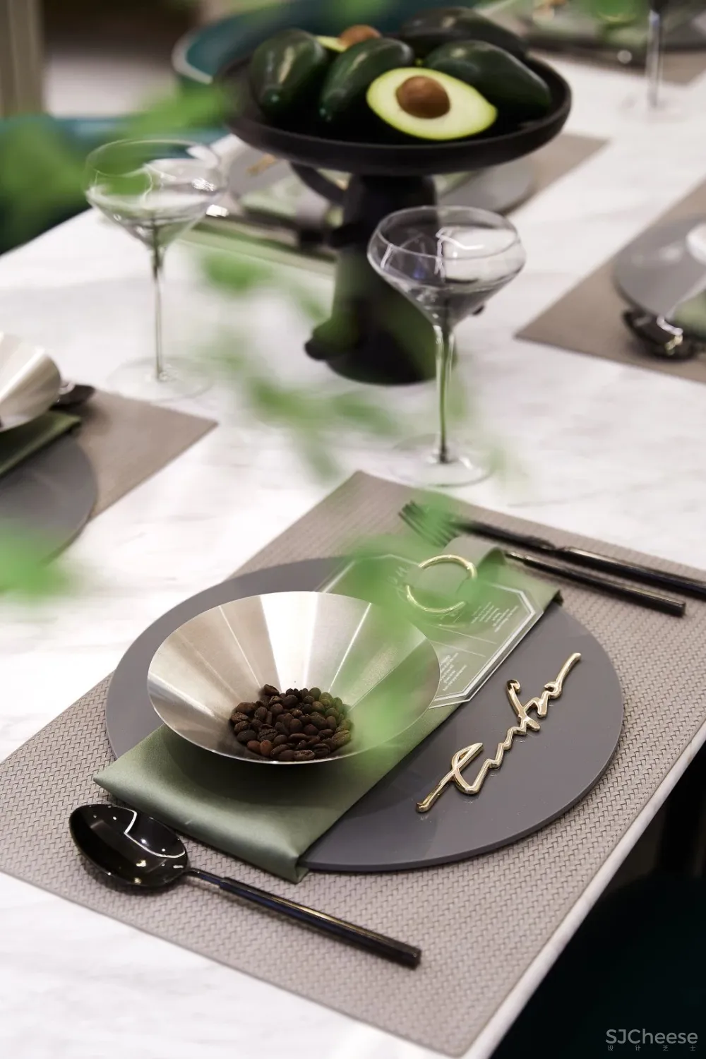 UMA伍玛 X 融创 融创中原文旅城样板间:当代艺术构筑生活之美