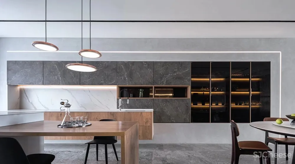 潘天云 600㎡ 奢华江景顶层复式,深邃于空,容纳万境!