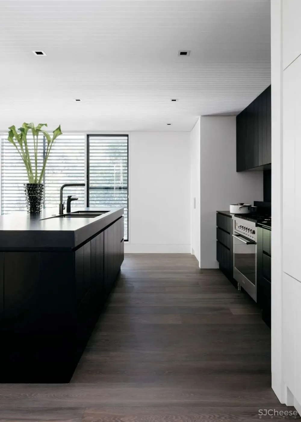 HANDELSMANN KHAW -自然永恒与优雅时尚的平衡!