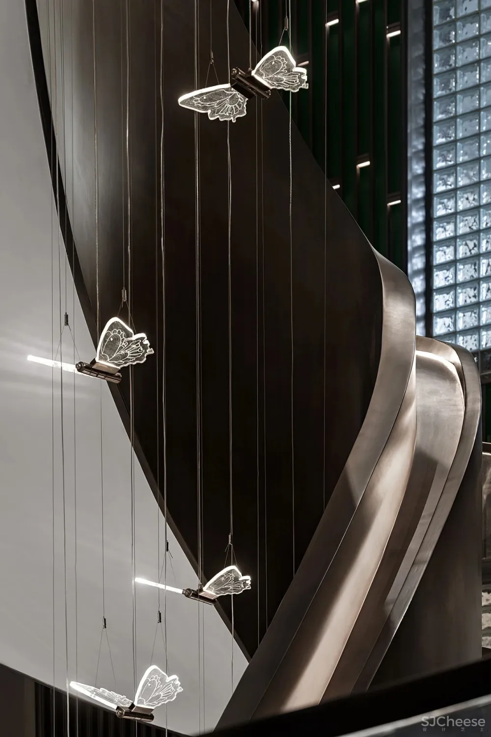 伍玛设计：翩然蝶羽，绽放生之美的灵动绝境！