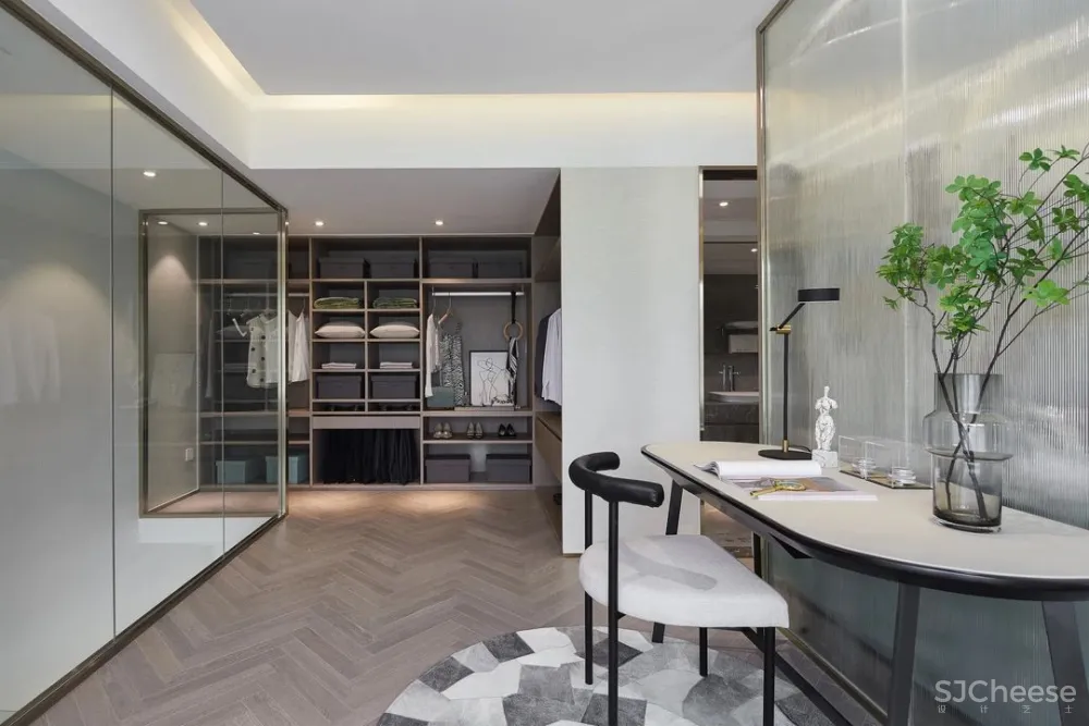 UMA伍玛 X 保利合集 观照内心,谛视生活!