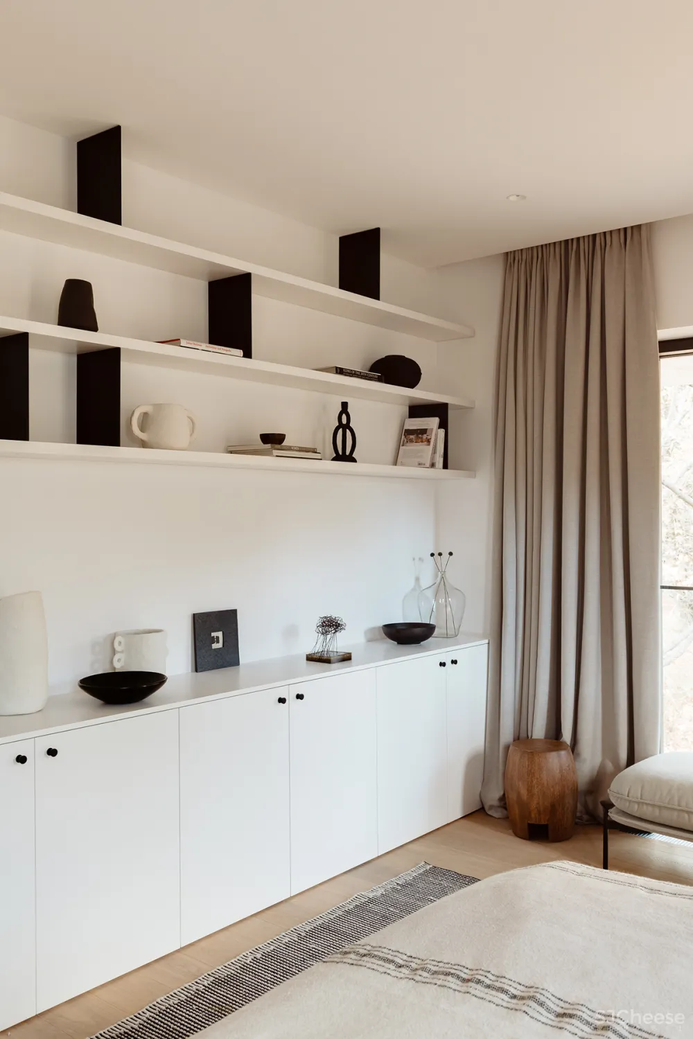 暖色系现代公寓,木饰面这样装个性又精致