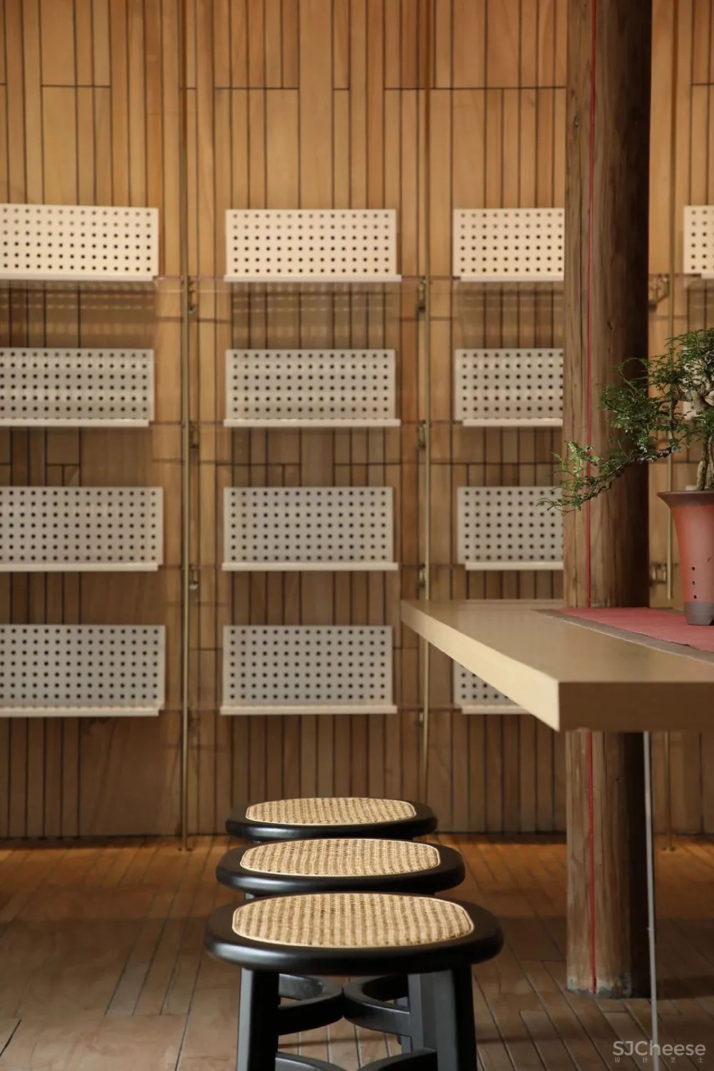 【新作】物上设计 AMBILIGHT WHITE 流白