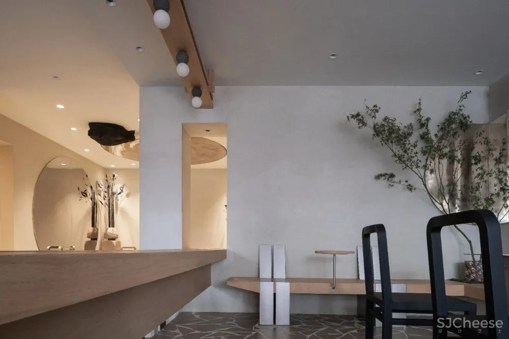 CoCo都可白塔西路店 OYTT Design 欧阳跳