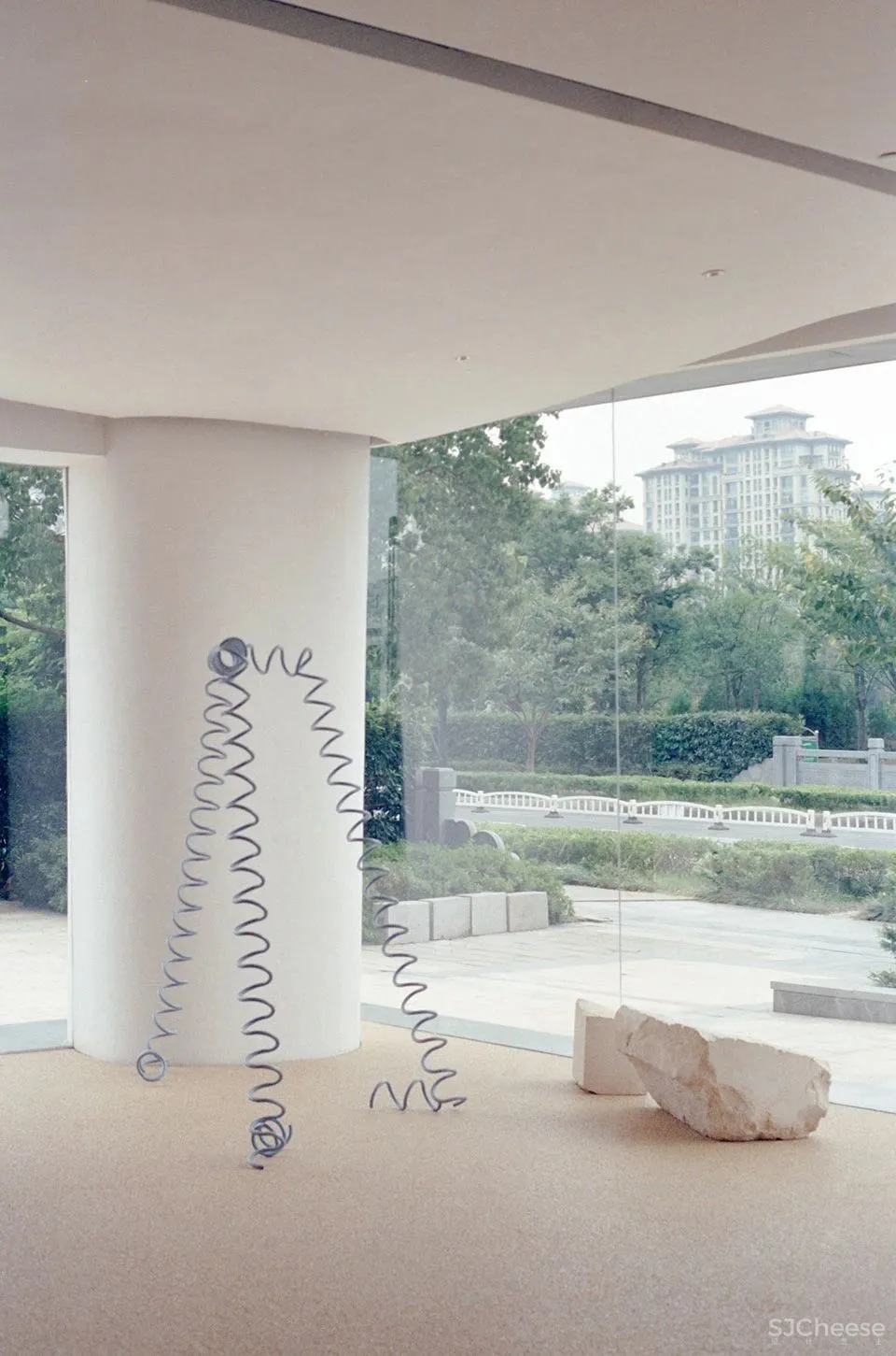 新作 创造多种元素之间的和谐 海宁 DSC买手店 Say Architects