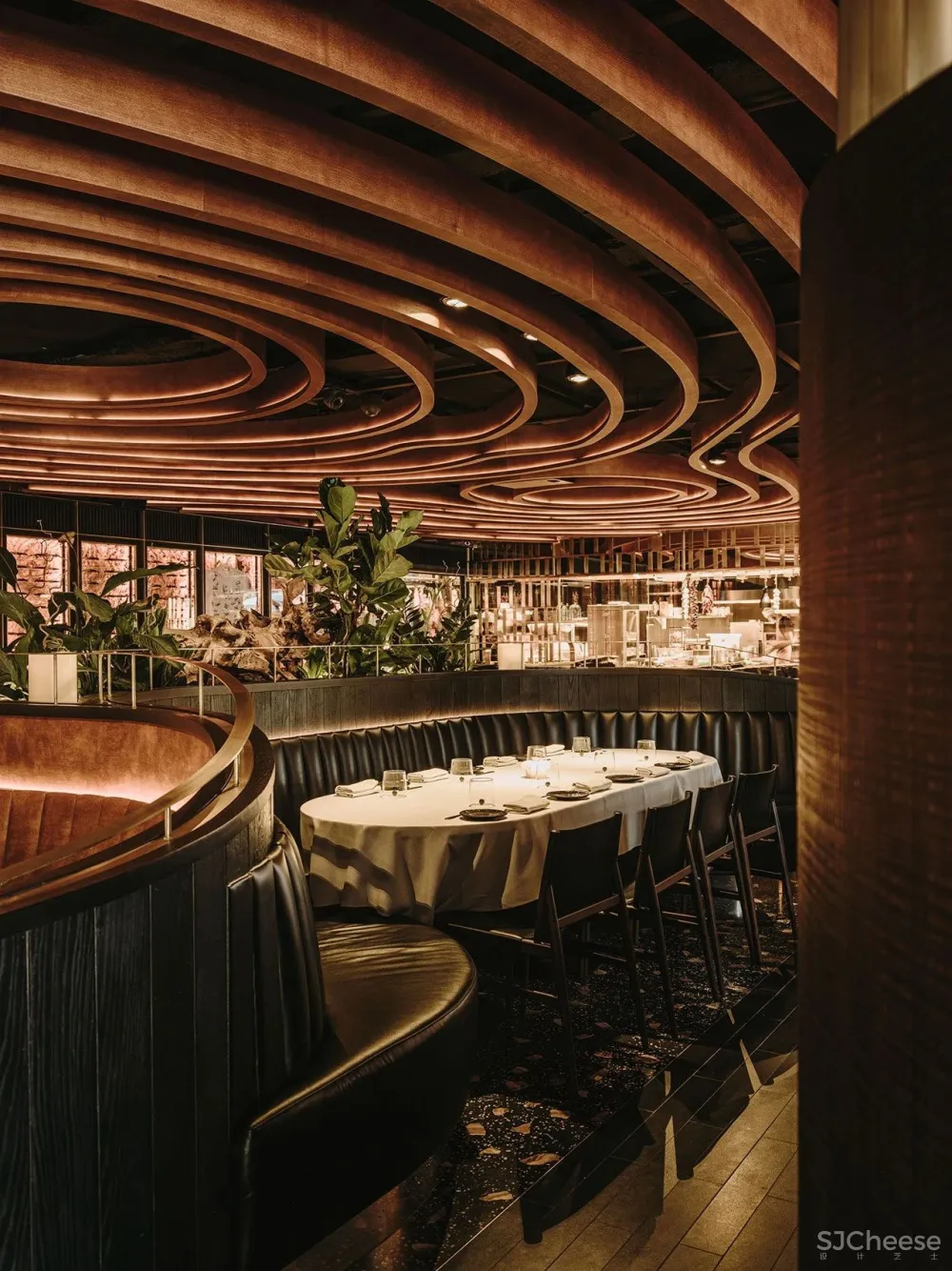 木炭烧烤的原始乐趣,西班牙