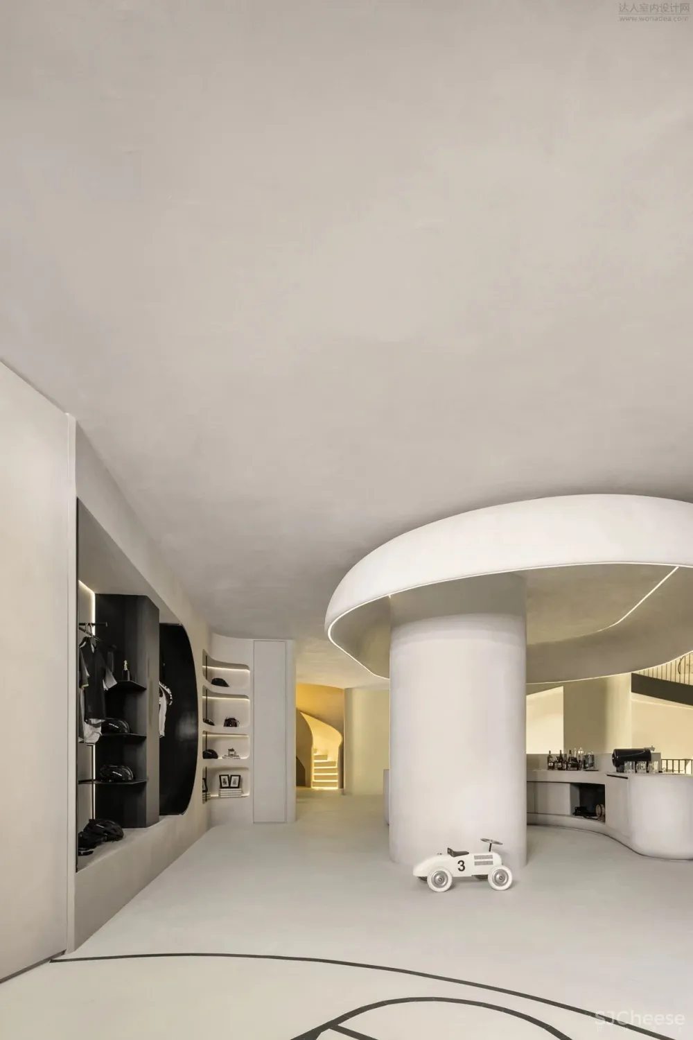 行迹的探索丨唐忠汉新作