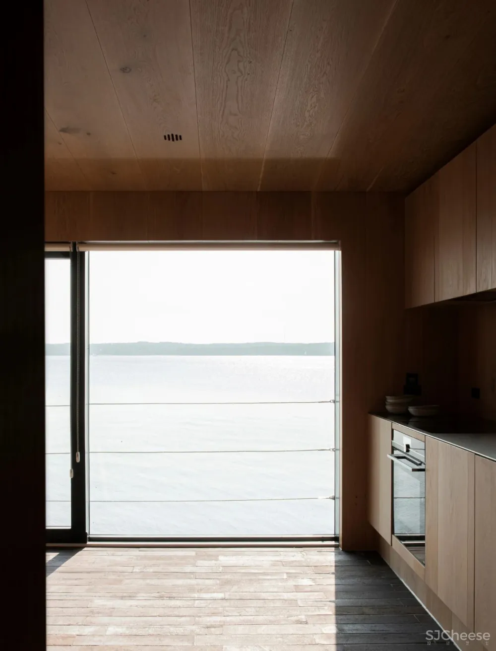 Norm Architects新作|“边境”湖边小屋,北欧式的简约设计美学