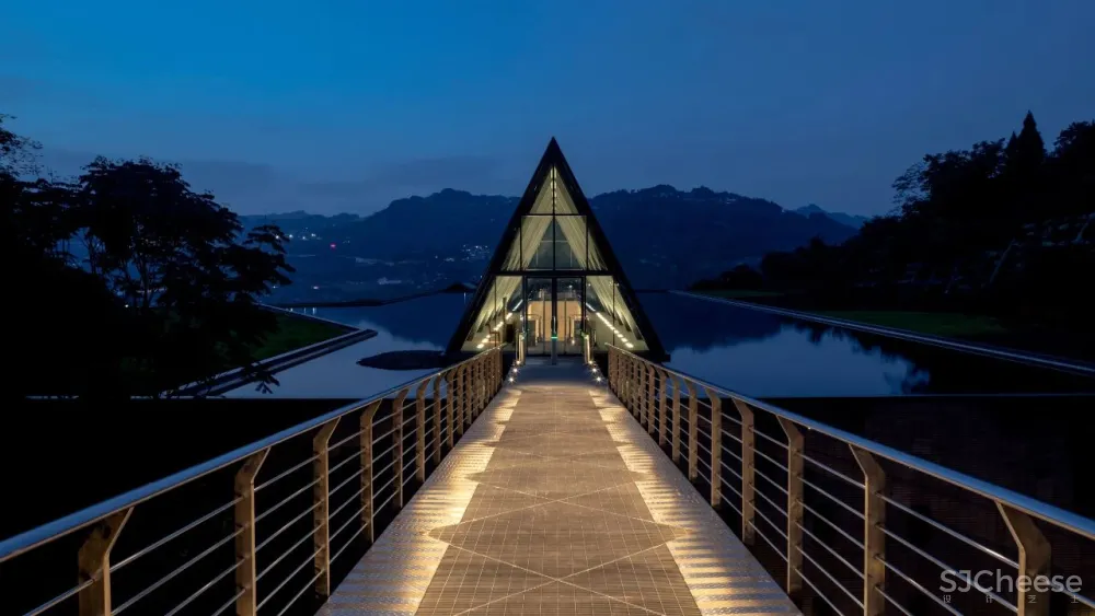 一处白酒庄园 陶坛酒库