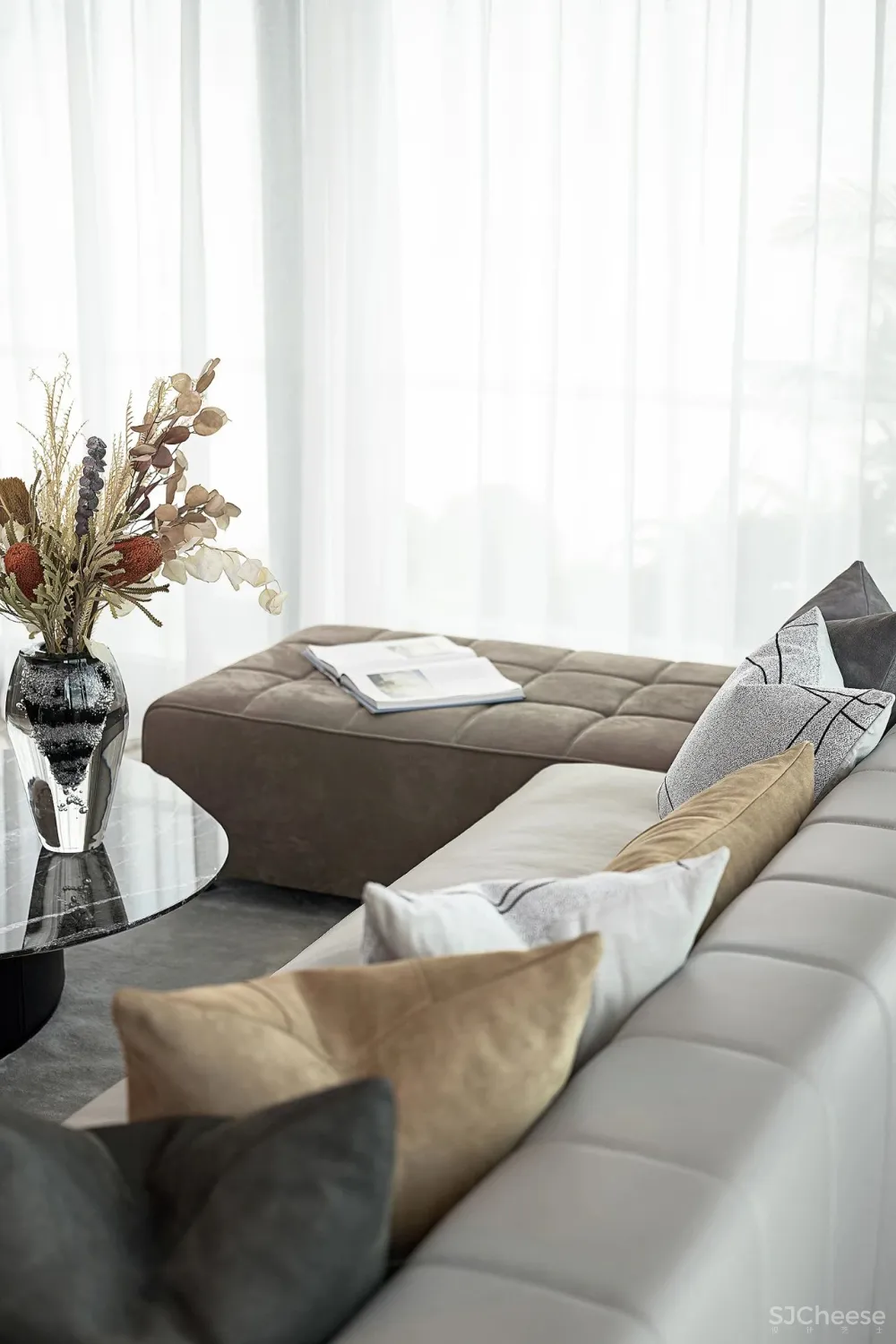 CLV-中海：时尚与温雅邂逅，打造城市里的时光书局！