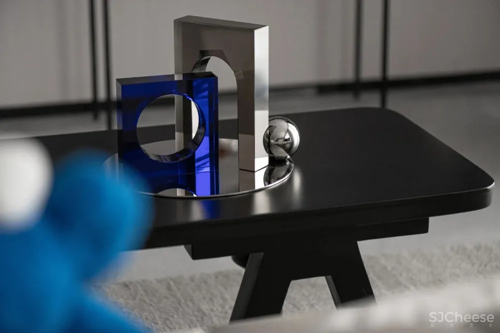 S.U.N x 旭辉,为不同维度的色彩寻找合适的位置