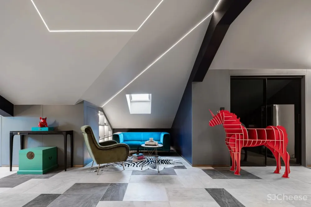 北京160㎡顶层复式带阁楼,装修花了300万,朋友看了都羡慕!