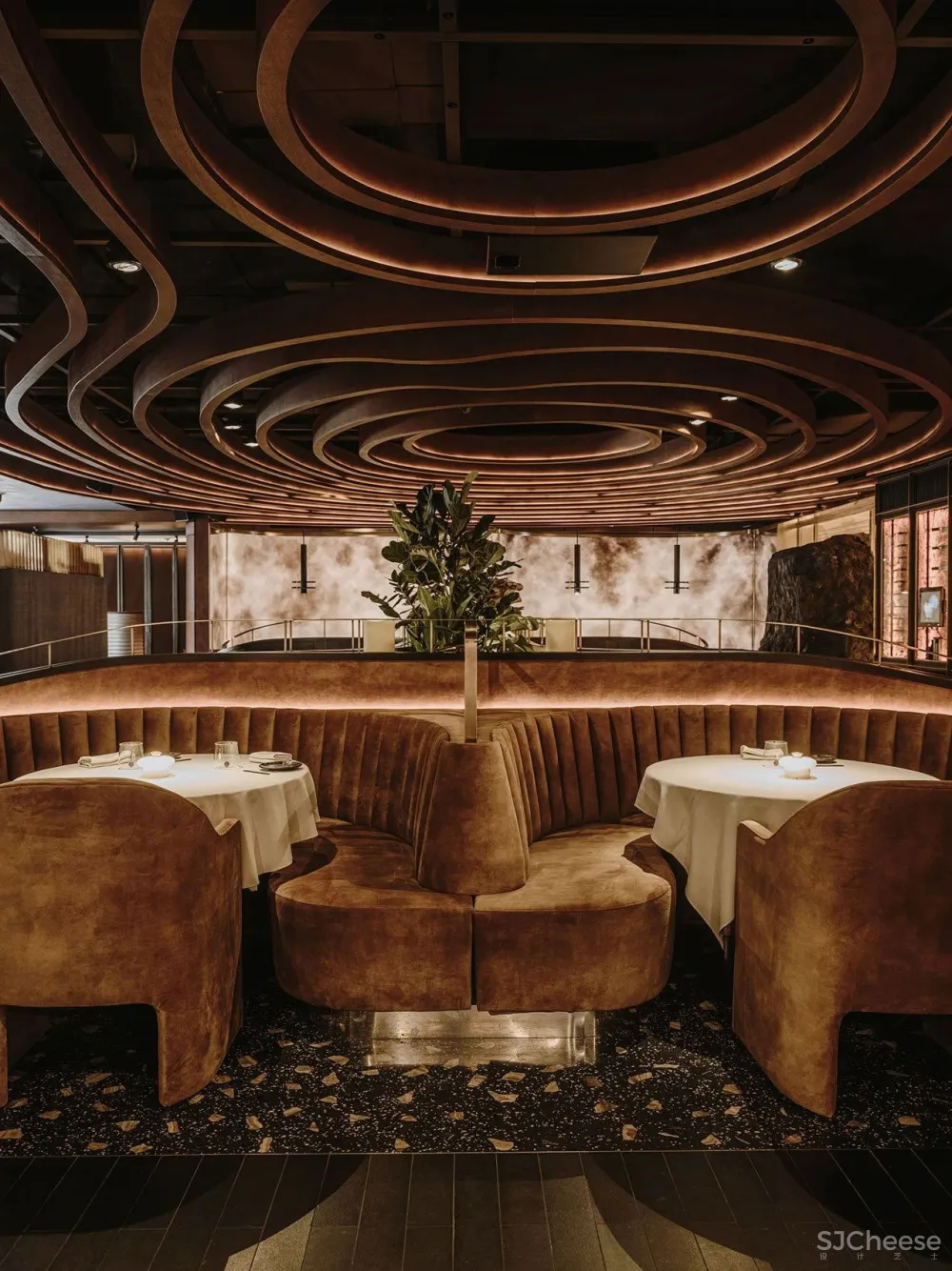 木炭烧烤的原始乐趣,西班牙