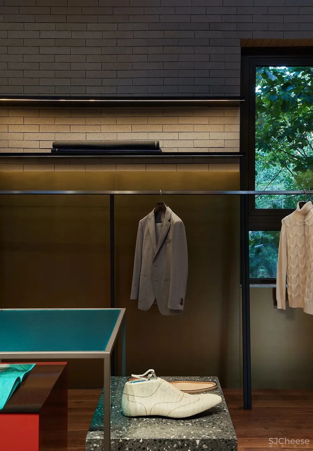 方磊 Smelix 仕觅男装高定,上海老建筑的沉浸式时尚秀场