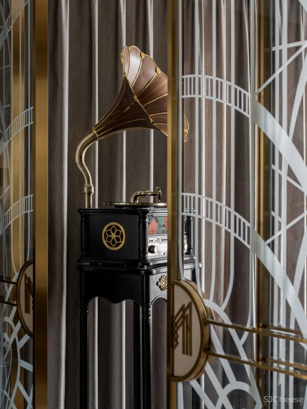 新作推荐 邱德光的年度力作：大都会1号