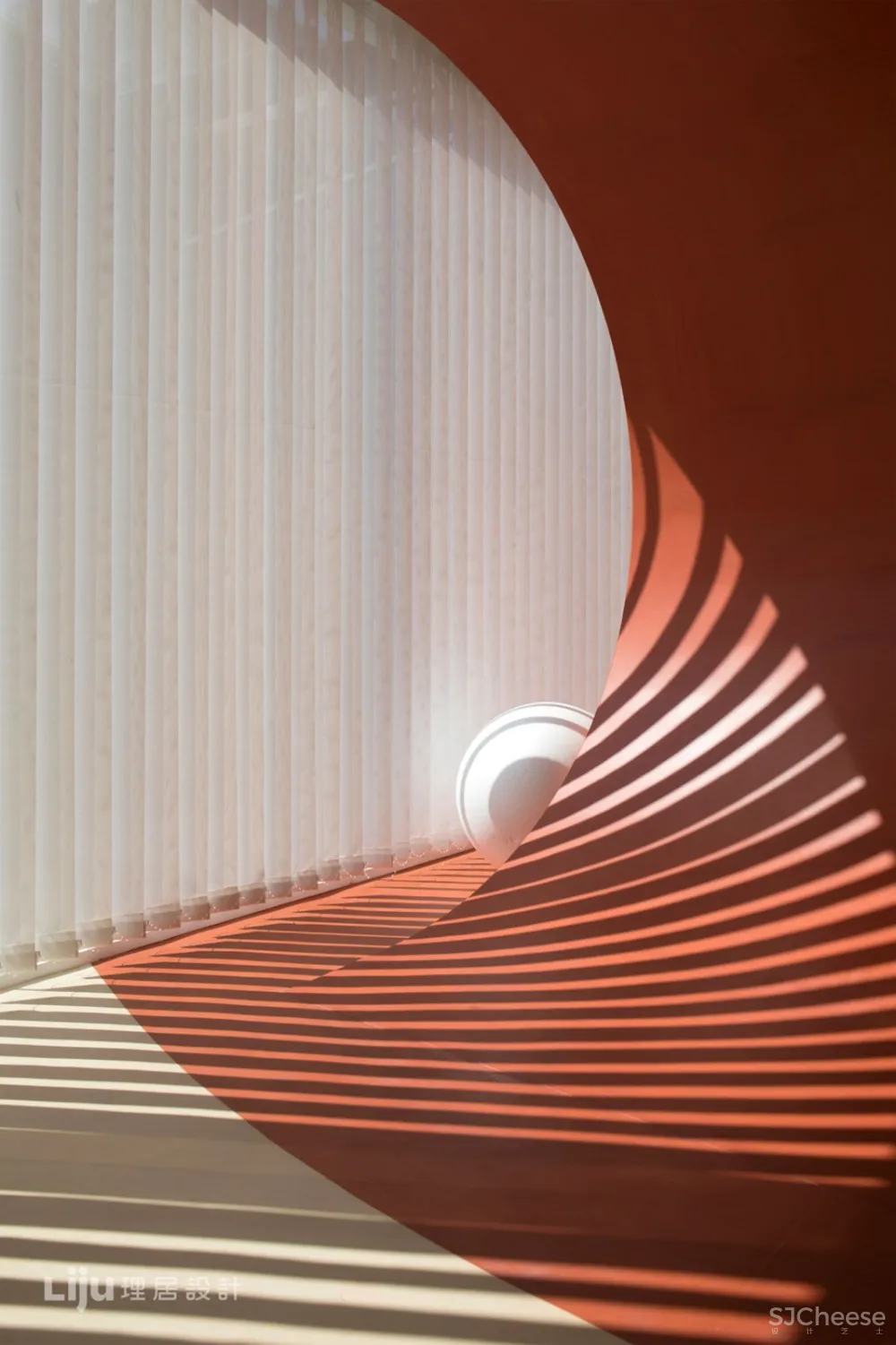 理居设计丨穿越山谷之旅,眼见不为实的反转世界