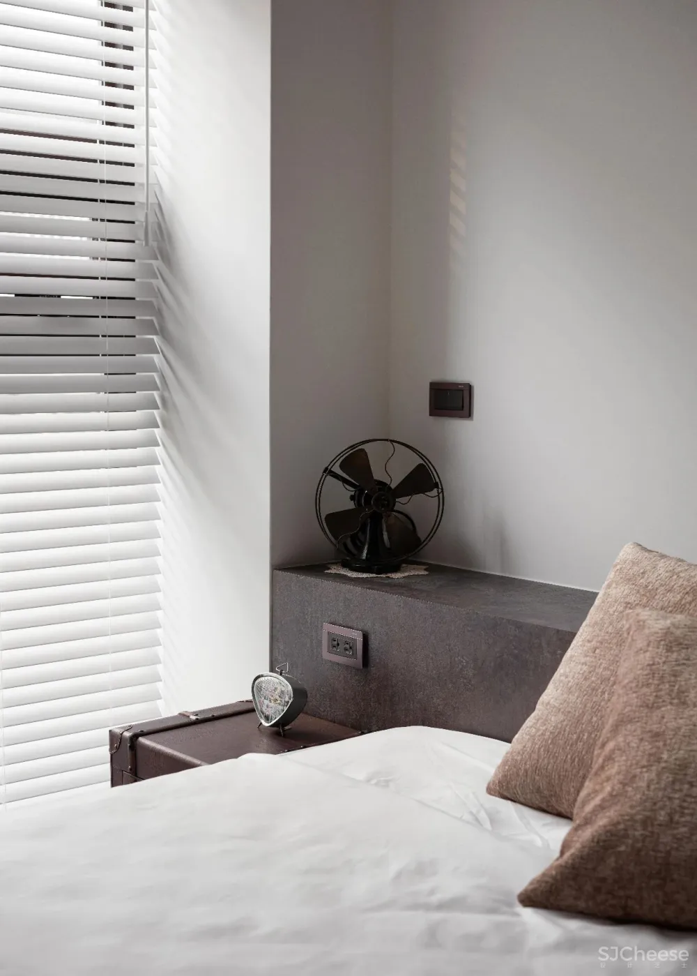 王中丞先生新作 浮光掠影