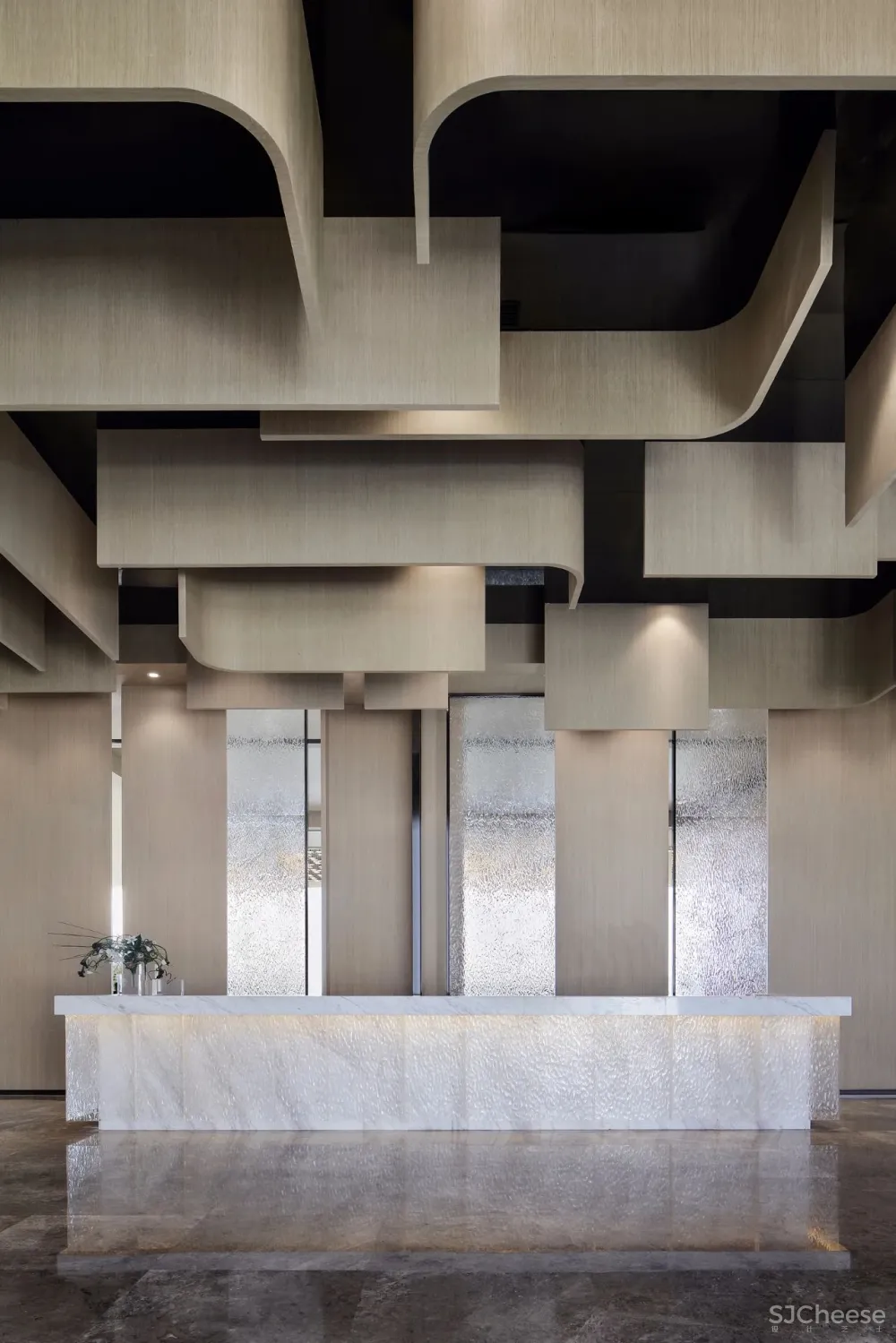 水波绵延的灵动曲线，打造至美简奢之境!