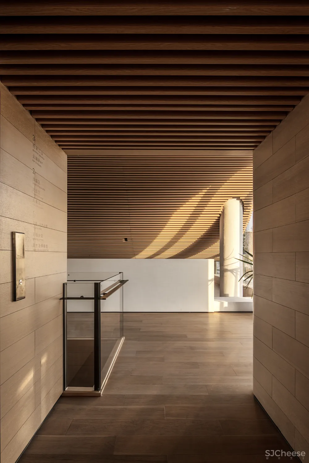 轶品·新作 尚壹扬 × 重庆阳光城·悦江山:天外飞来的洁净,恍如隔世