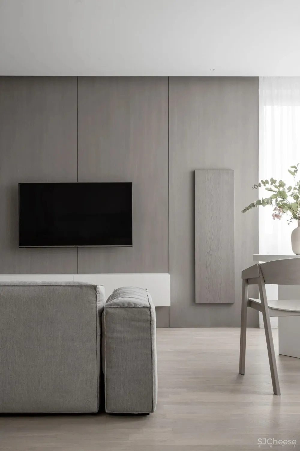 Kanstantsin Remez-极简主义和朴素美学