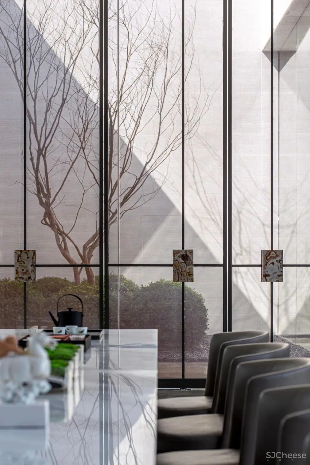 春山秋水 瑰丽多姿,静谧怡然