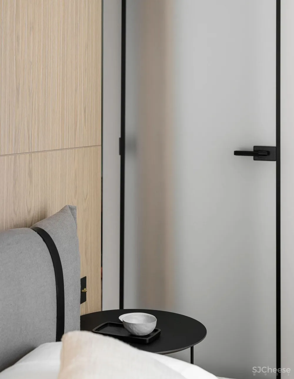 简约风的两室一厅,卧室用木饰面做背景太有范了!