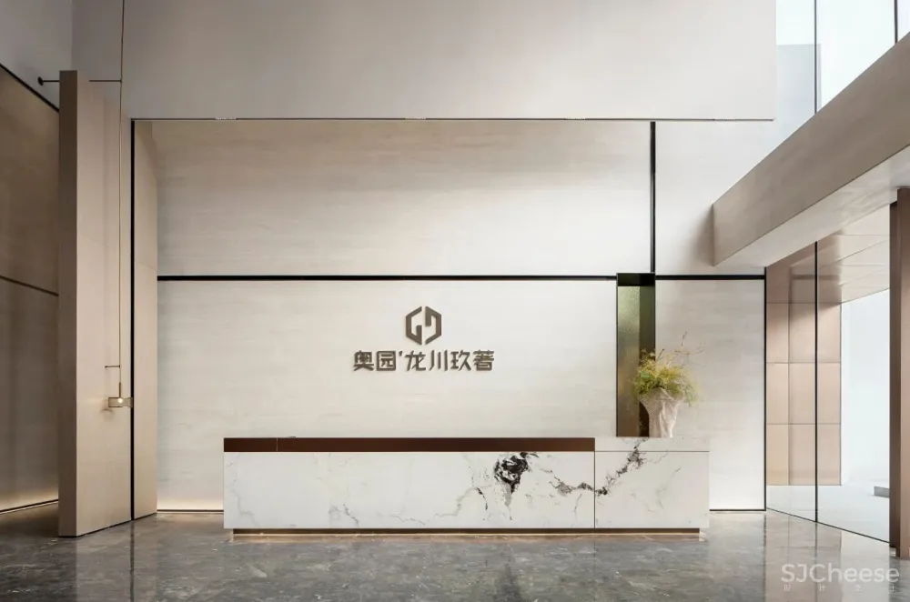 矩阵纵横×奥园 龙川玖著:隐于自然,与过去对话