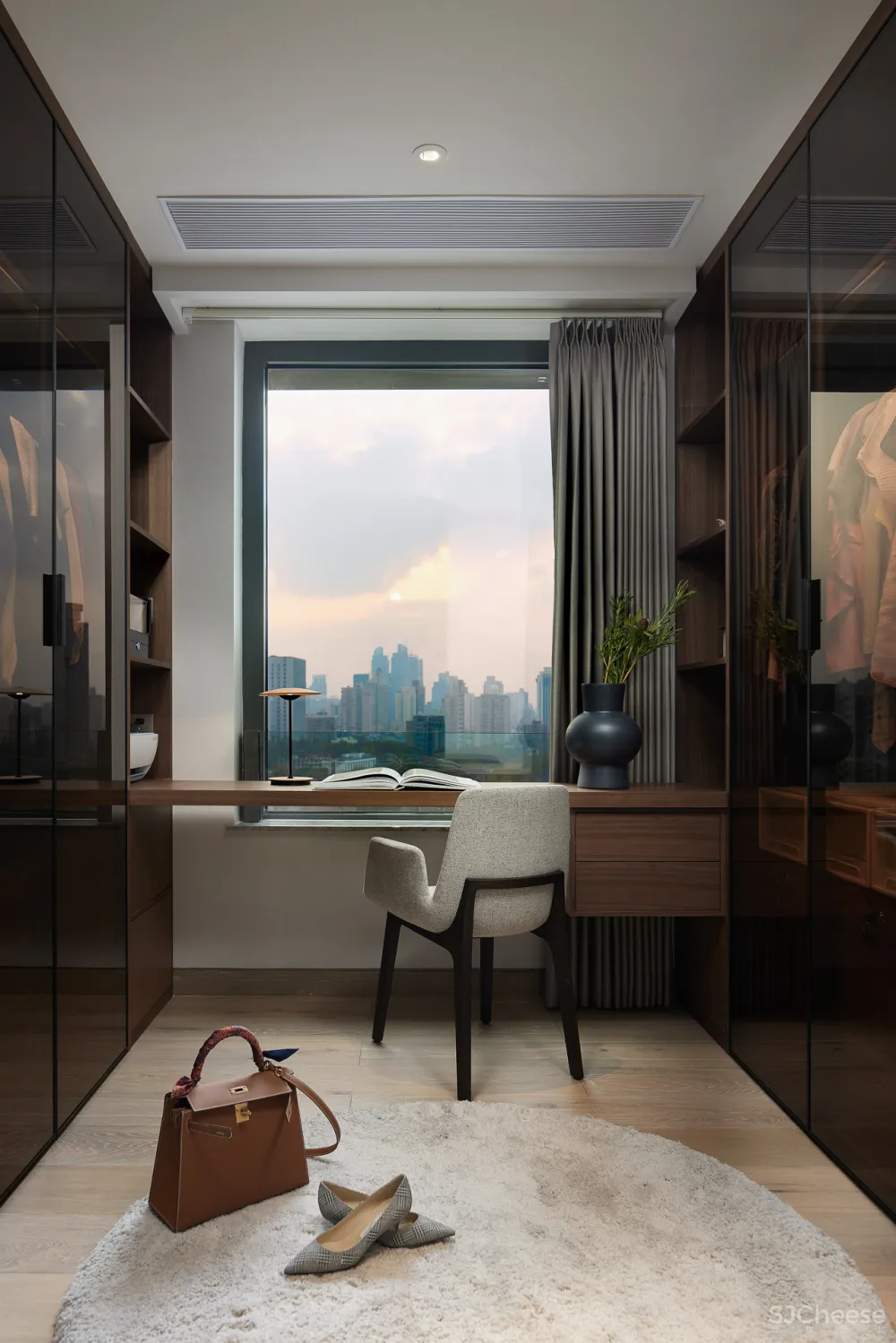 上海 300㎡ 大平层,一种精装格局,秀舍如何「变」出不同设计风格?