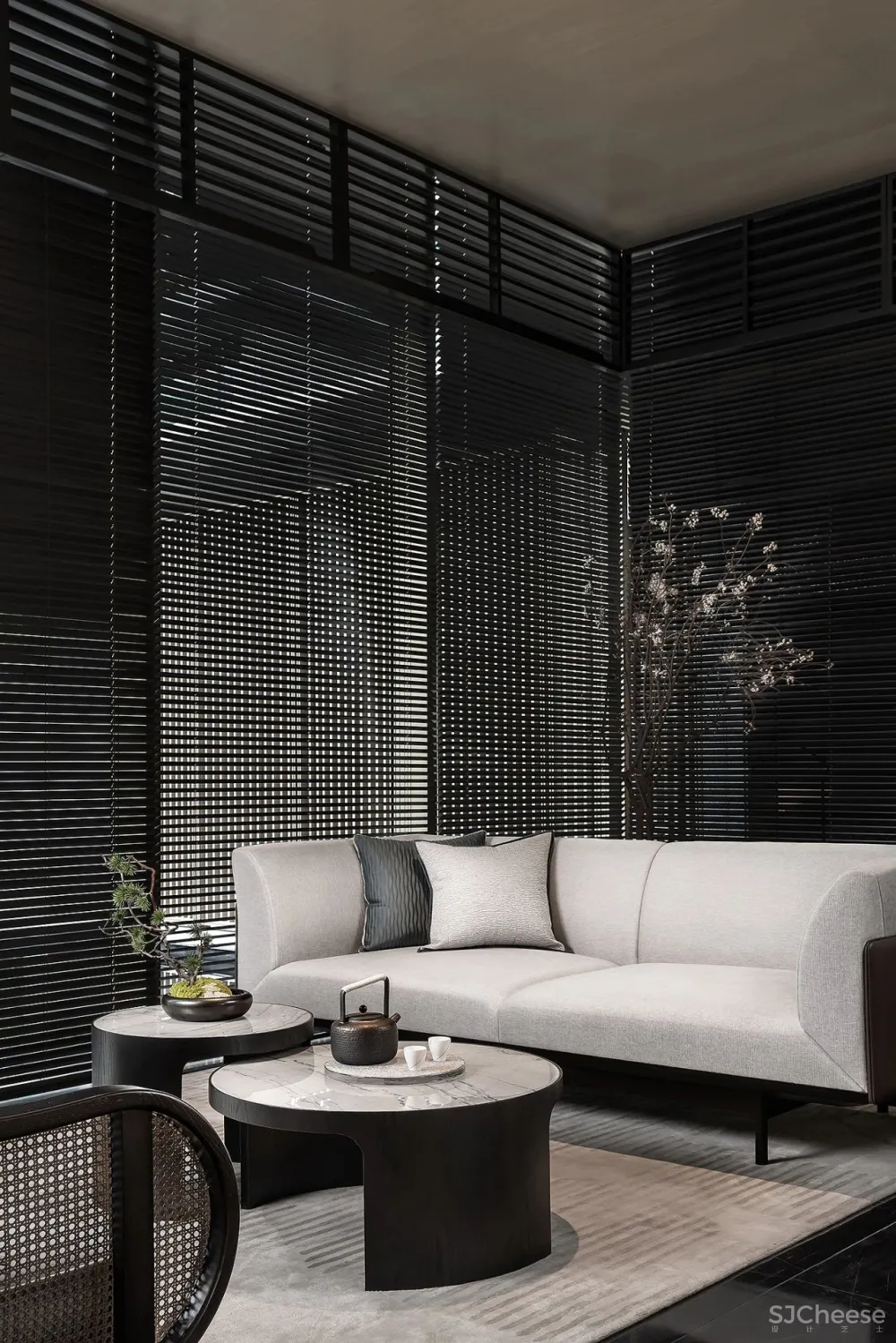 HWCD新作：不与岁月相争，静谧的世界！