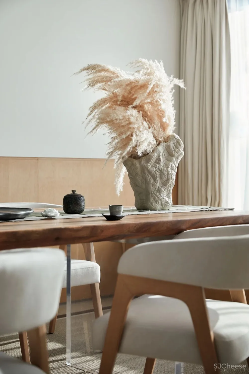 素朴文雅,塑造舒适奢享空间