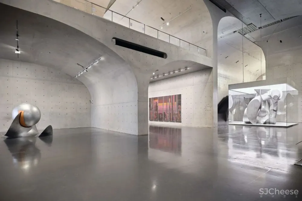 看不懂就对了!2020年末的上海,无数人为它疯狂排队打卡