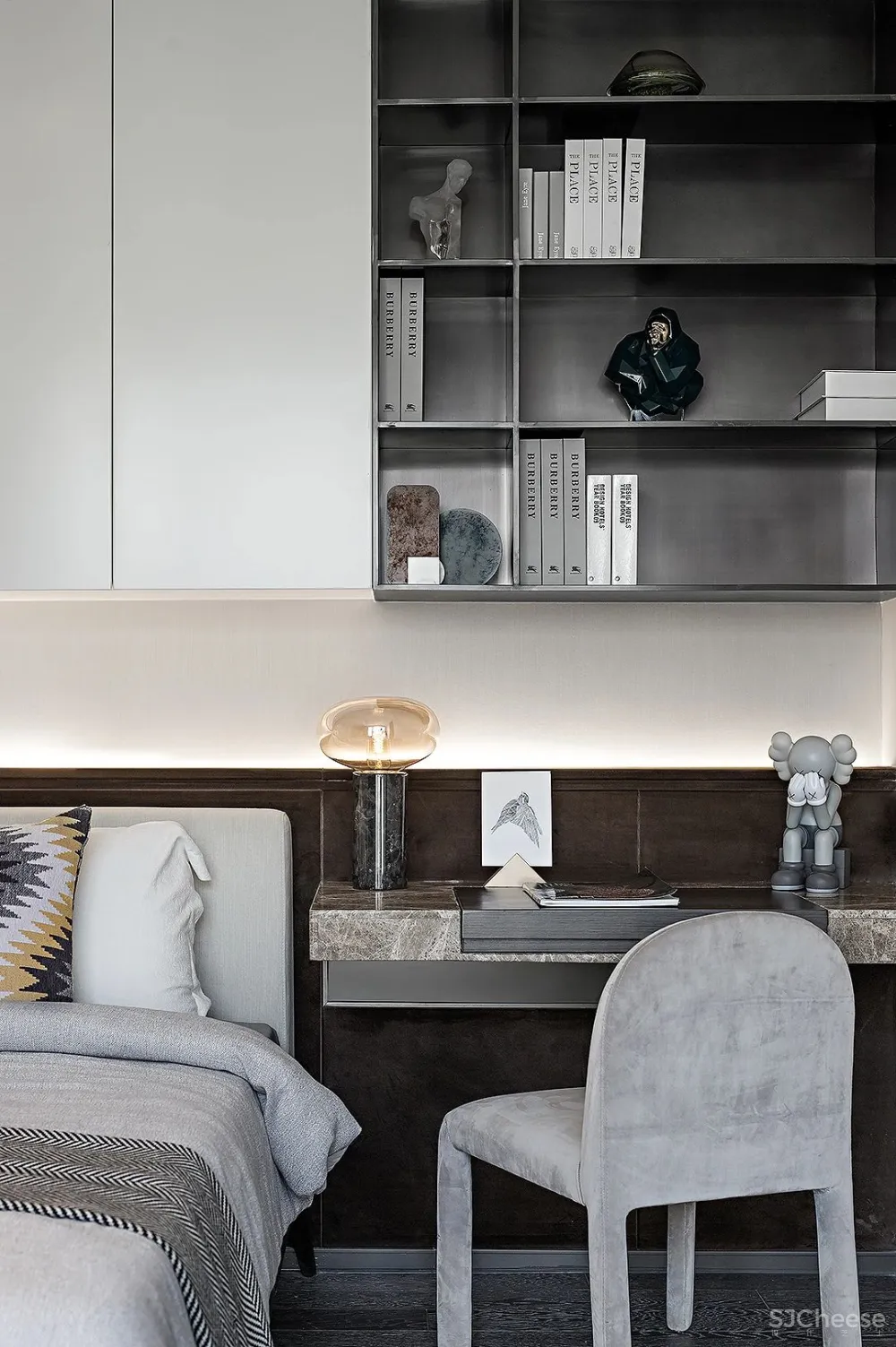 纯净而内敛，大隐于日光的莫兰迪美宅